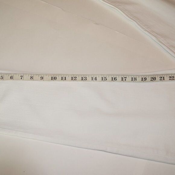 A G‎ Adriano Goldschmid White Jean - Size 27R. - Picture 4 of 9